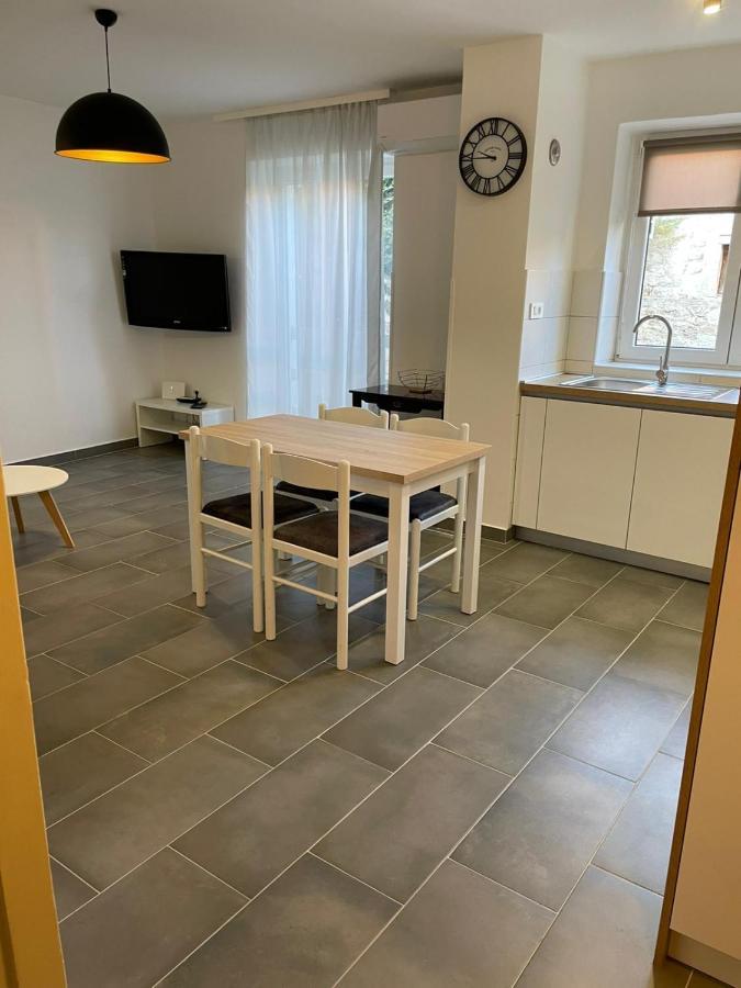 Apartament Apartman Mihaela Rab Town Zewnętrze zdjęcie