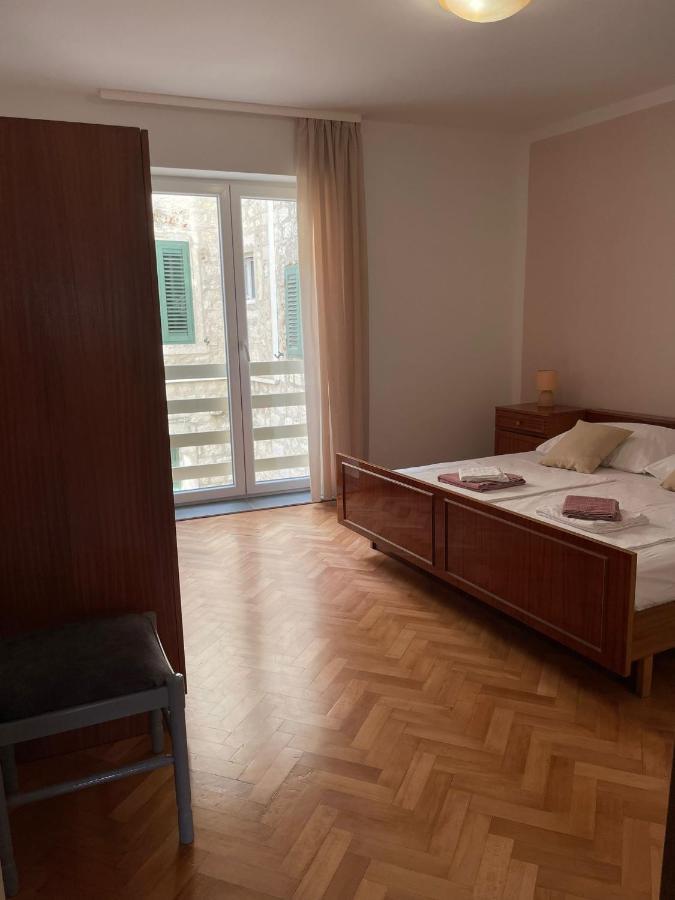 Apartament Apartman Mihaela Rab Town Zewnętrze zdjęcie