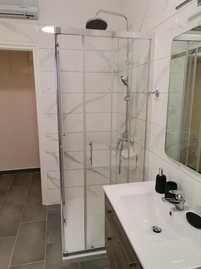 Apartament Apartman Mihaela Rab Town Zewnętrze zdjęcie