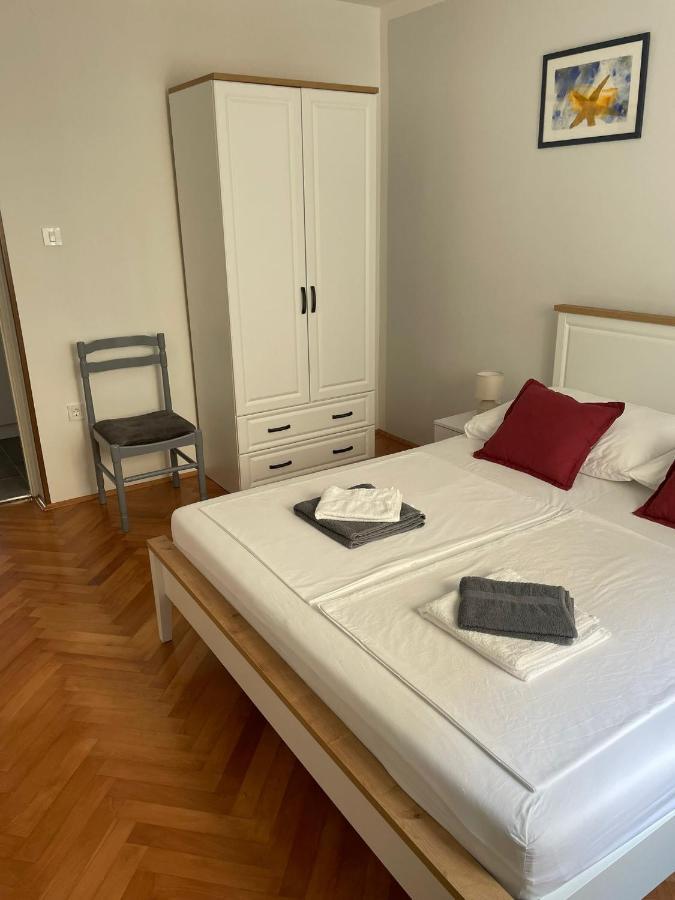 Apartament Apartman Mihaela Rab Town Zewnętrze zdjęcie